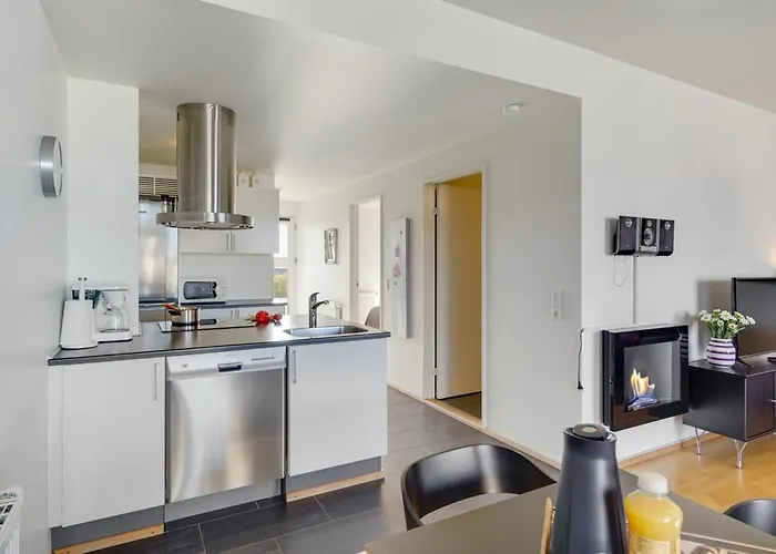 Jurviis - 100m From The Sea By Interhome Lejlighed